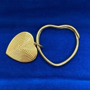 💛 Gold Tone Heart Charm Key Ring